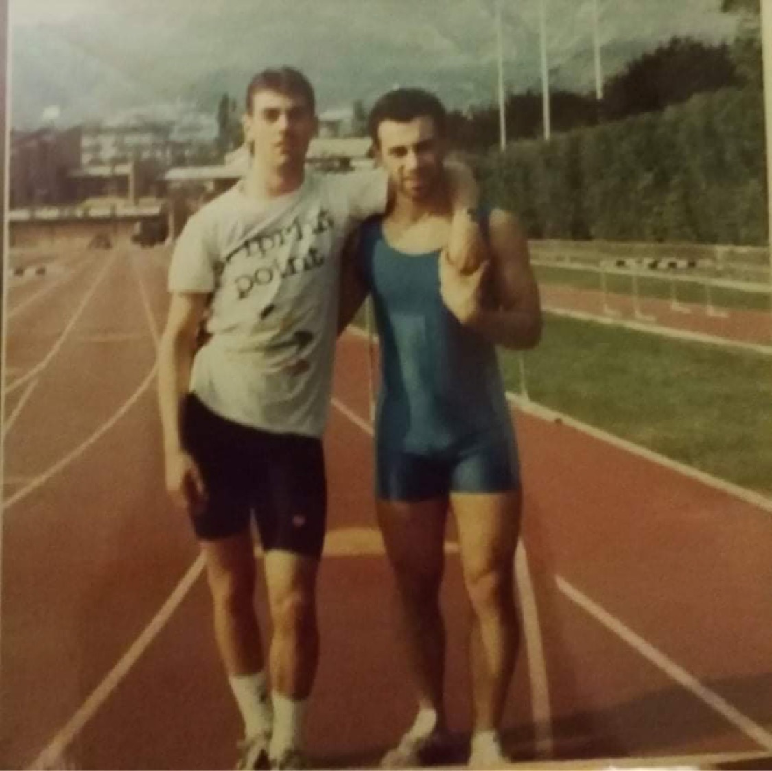 Fabio Calzola da giovane atleta con un compagno di squadra alla scuola federale di Formia